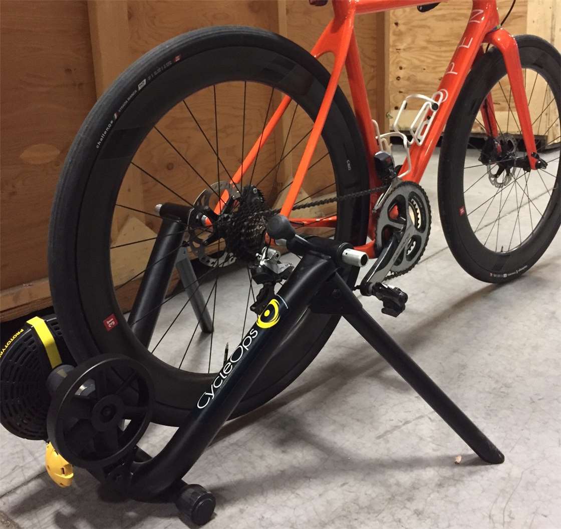 Indoor bike trainers & thru axles